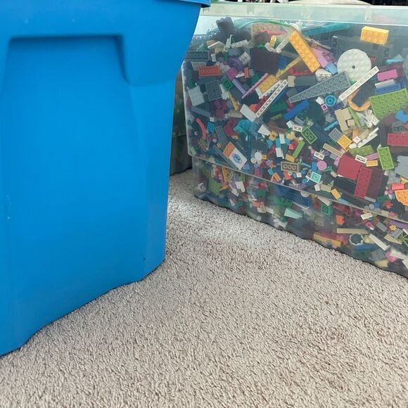 LEGO BY THE POUND! 1 LB OF OF PIECES. RANDOM SELECTION. FREE SHIPPING!! - Picture 9 of 10